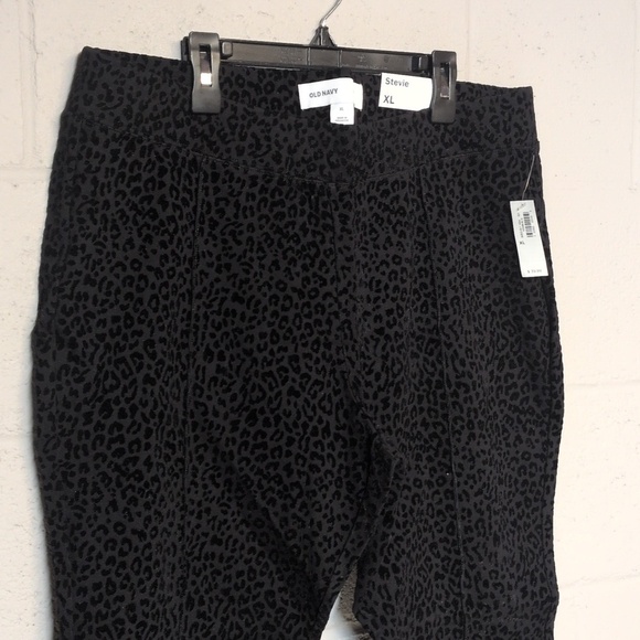 Old Navy Pants - Old Navy Stevie Pants Size XL NWT, Black Velvet Leopard Print